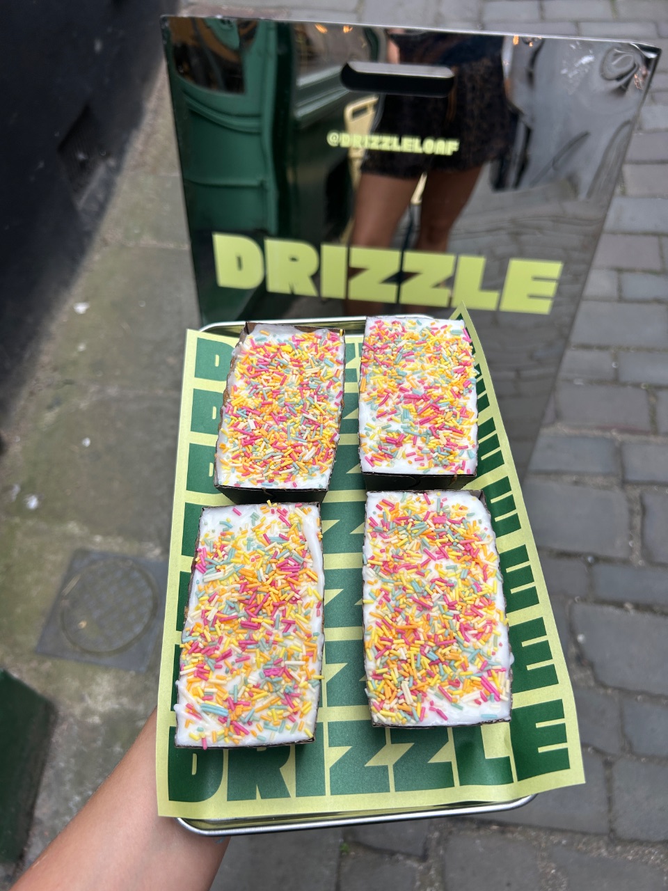 £2.50 Cakes - FRESHERS DEAL!